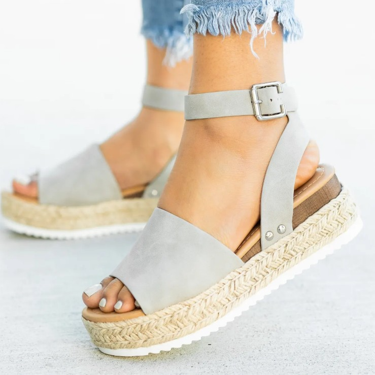 Khaki Plateau-Sandalen mit Knöchelriemen – Amelie