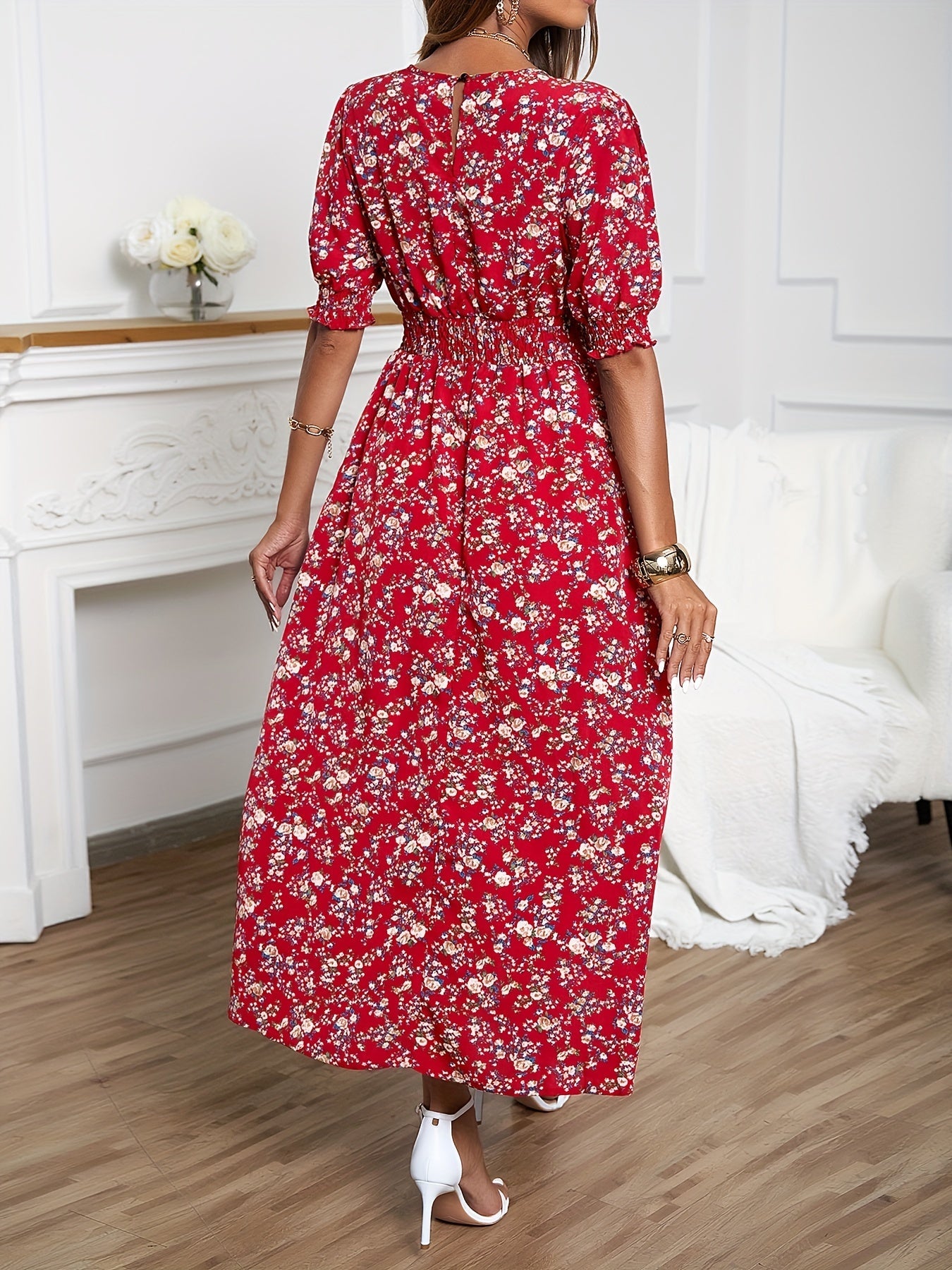 Rot-Blumenpracht - Maxikleid mit Blumendruck