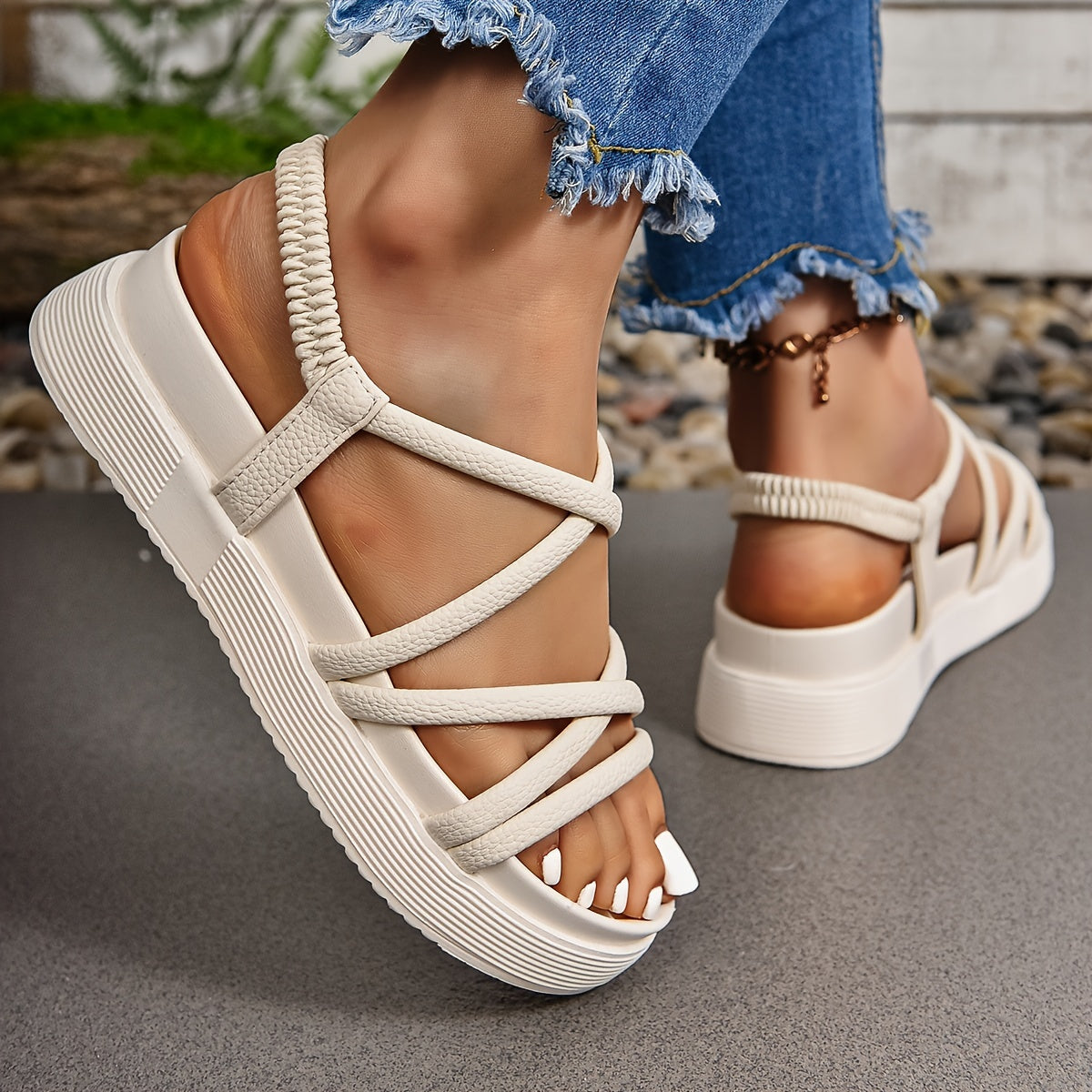 Beige Riemchensandalen mit Plateau - Julia