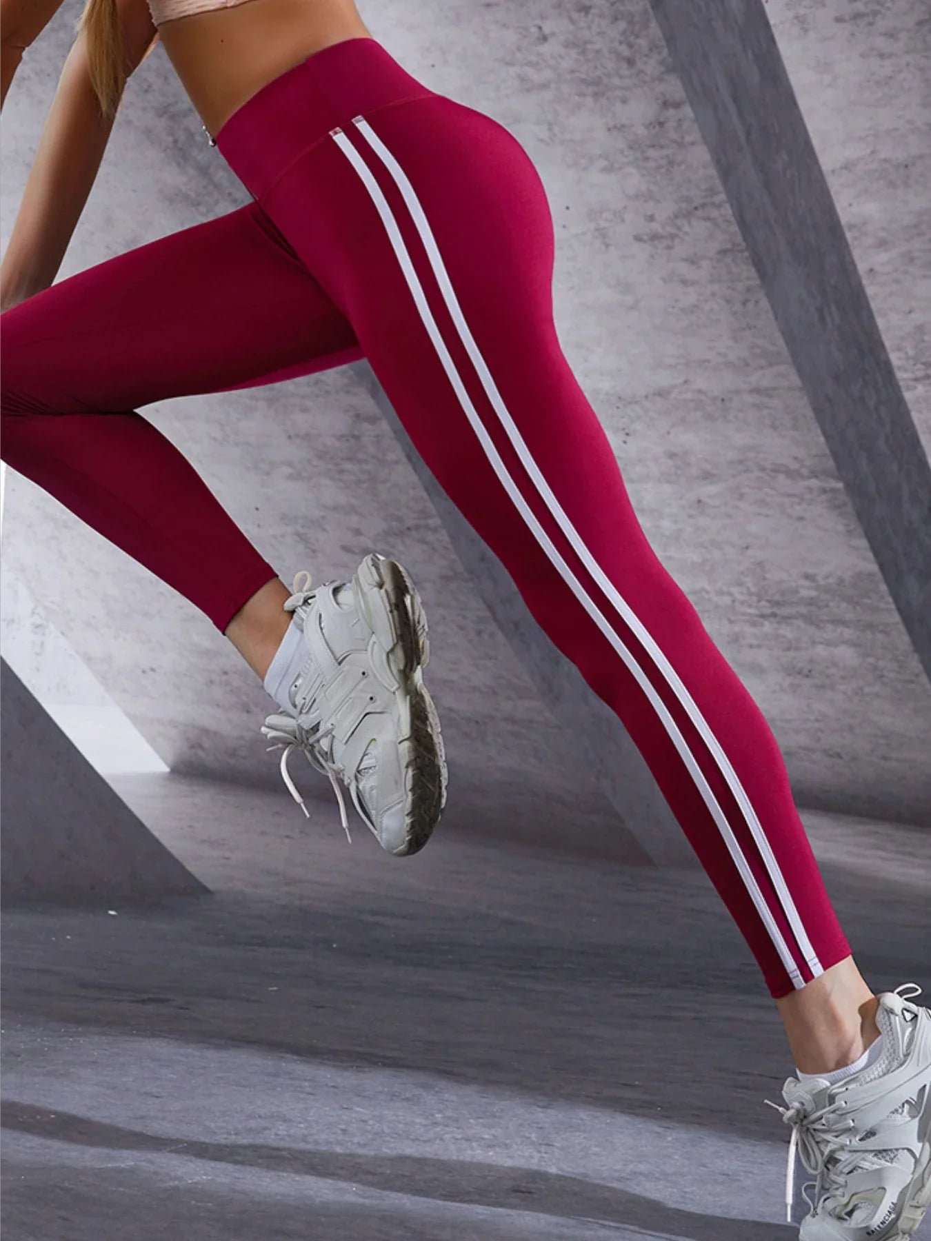 Emilia - Rote Sport-Leggings