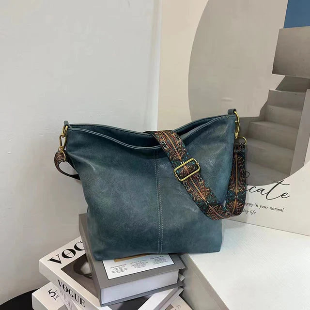 Nadia - Olivgrüne Boho-Schultertasche