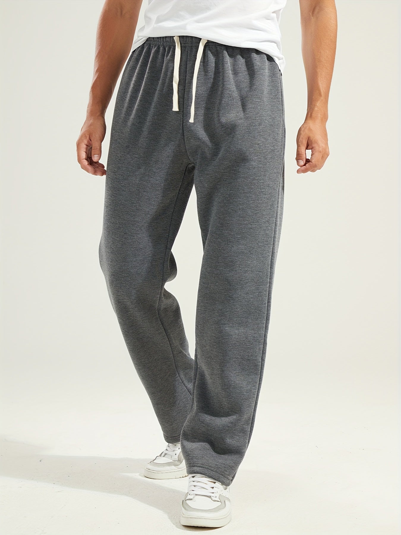 Schwarze Sweatpants mit Kordelzug und weitem Schnitt - Tom