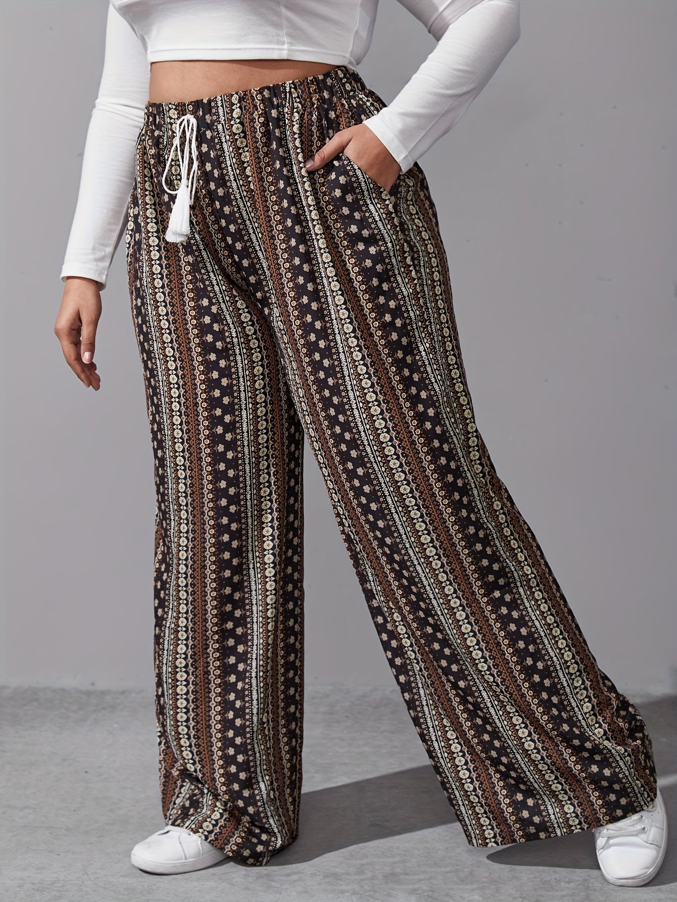 Bunte weite Boho-Hose mit Ethnomuster und Kordelzug - Mila